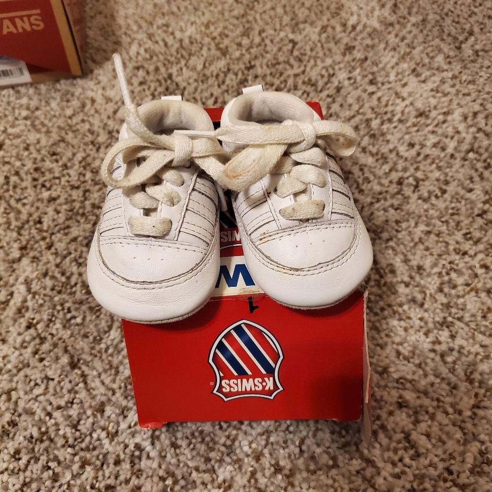 K-Swiss soft bottoms size 1c